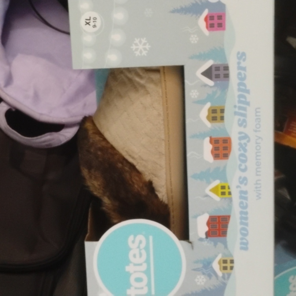 Women's cozy slippers